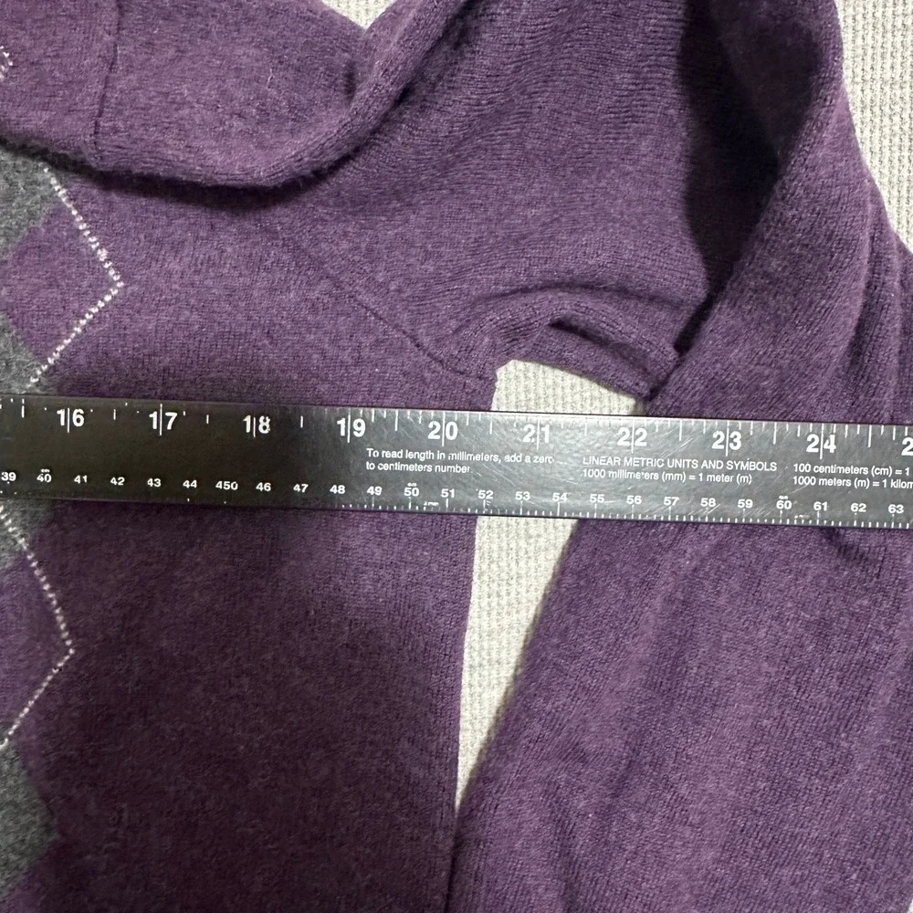 Banana Republic Argyle 100% Merino Wool V-Neck Sweater Purple Mens‎ Large